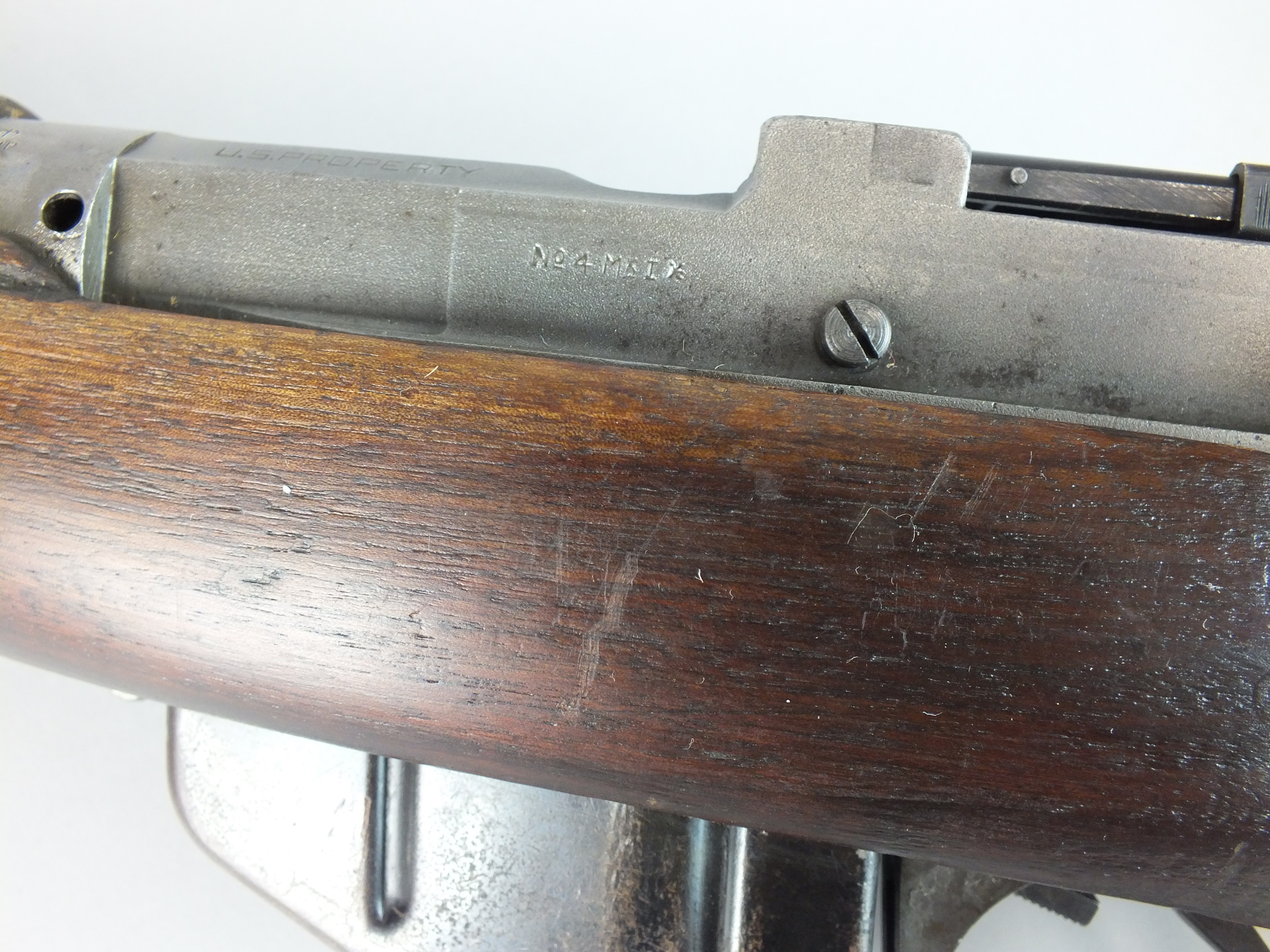 A Lee Enfield No 4 mark I*.303 rifle, circa 1942, converted to a .410 shotgun - Image 4 of 5