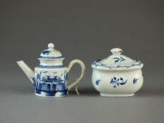 English chinoiserie toy teapot, circa 1790-1800 and a pearlware sucrier