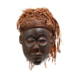 Afrikanische Maske der Chokwe „Mwana-pwo“