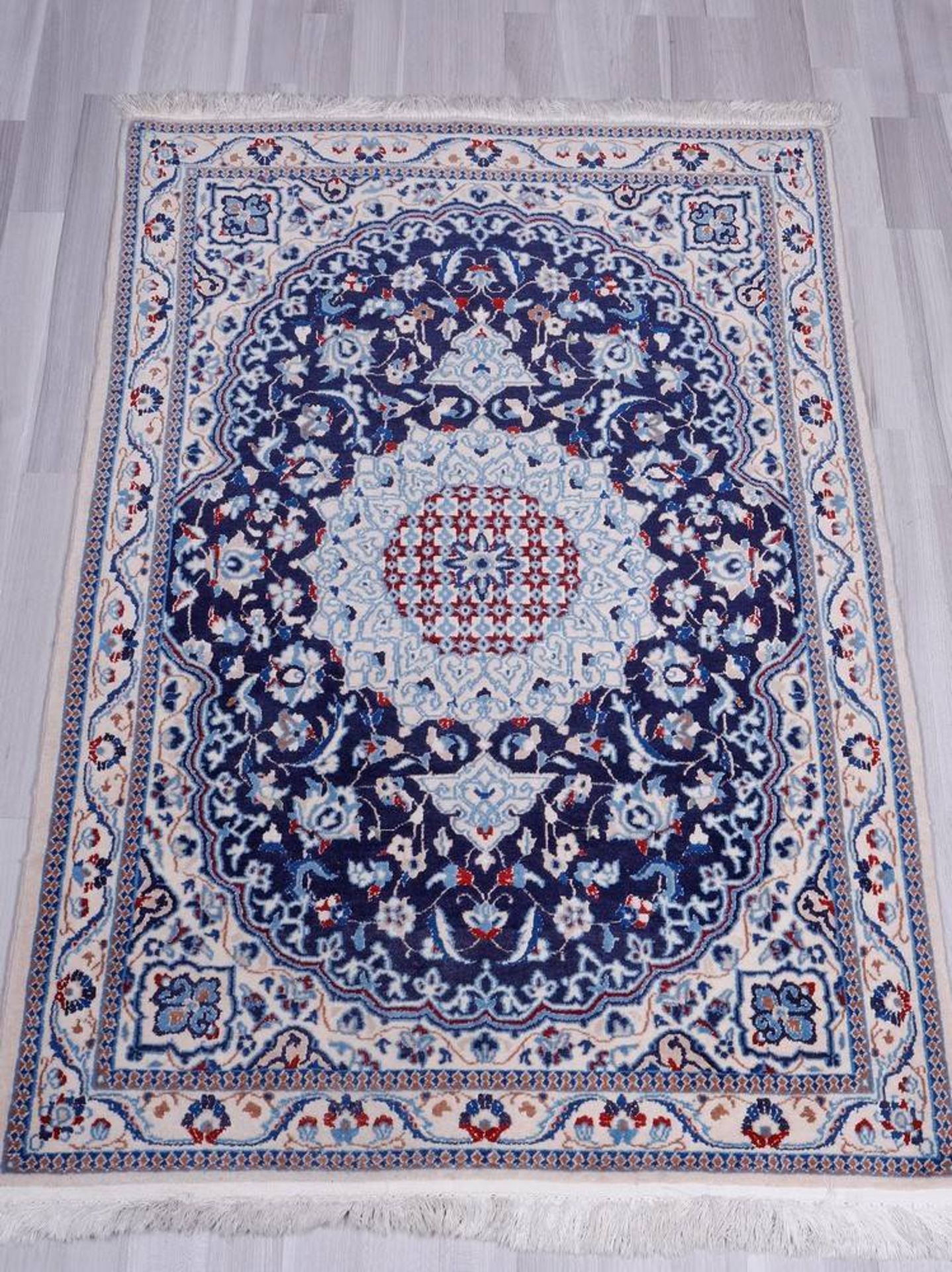 Teppich, Nain, Persien, Wolle mit Seide auf Baumwolle