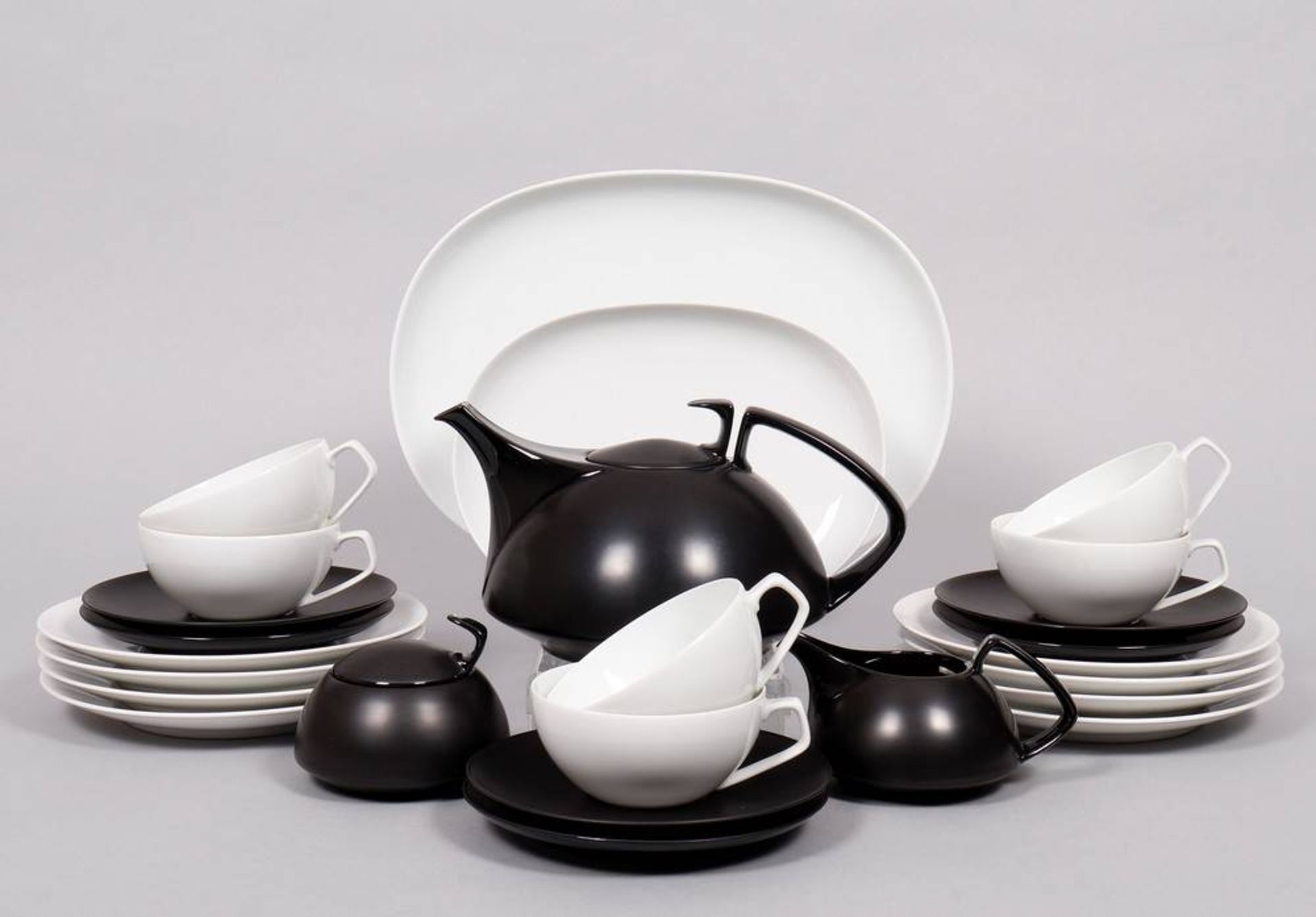 Teeservice, Entwurf Walter Gropius für Rosenthal studio-linie, 1969, Modell "TA