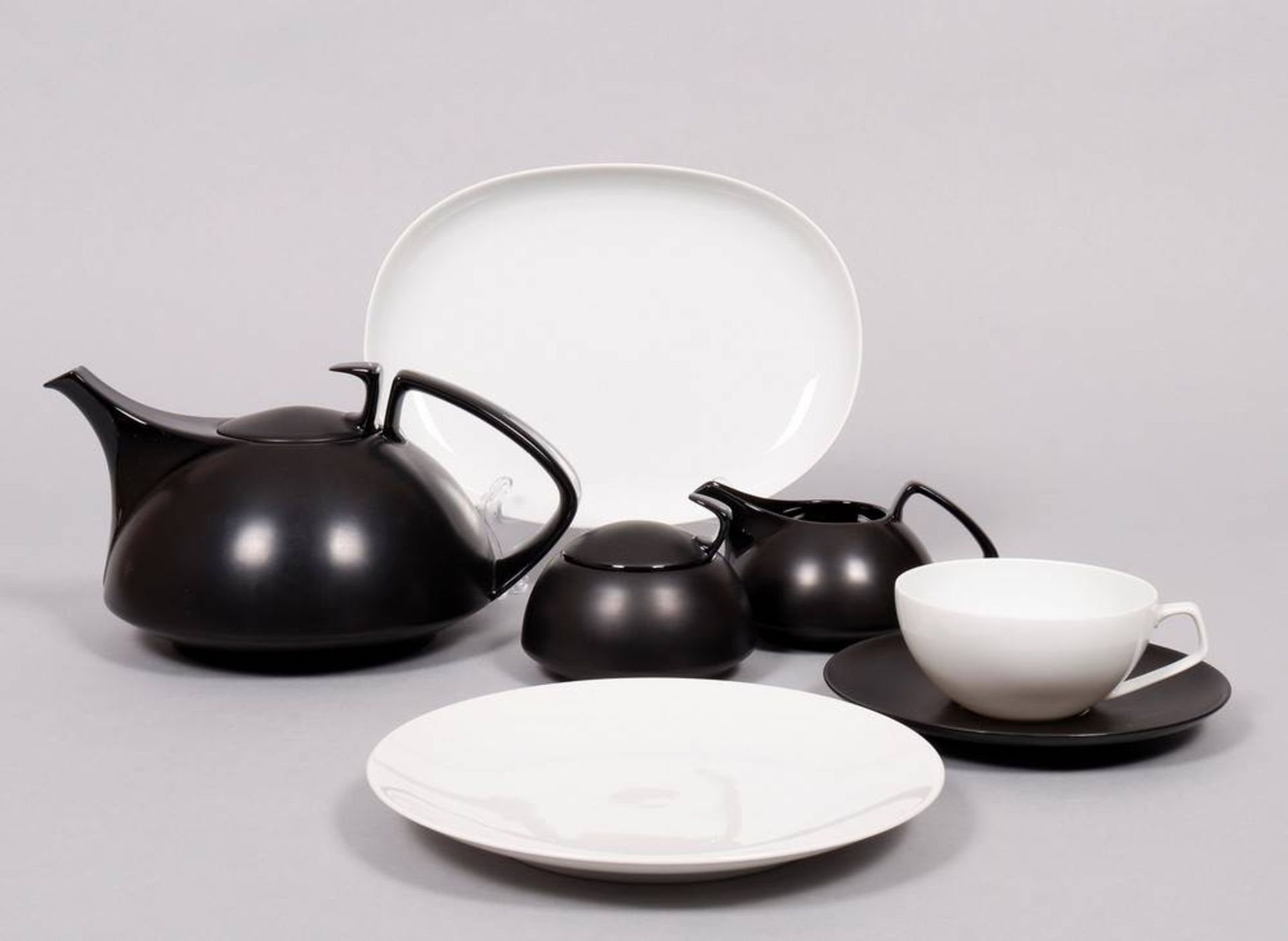 Teeservice, Entwurf Walter Gropius für Rosenthal studio-linie, 1969, Modell "TA - Image 3 of 6