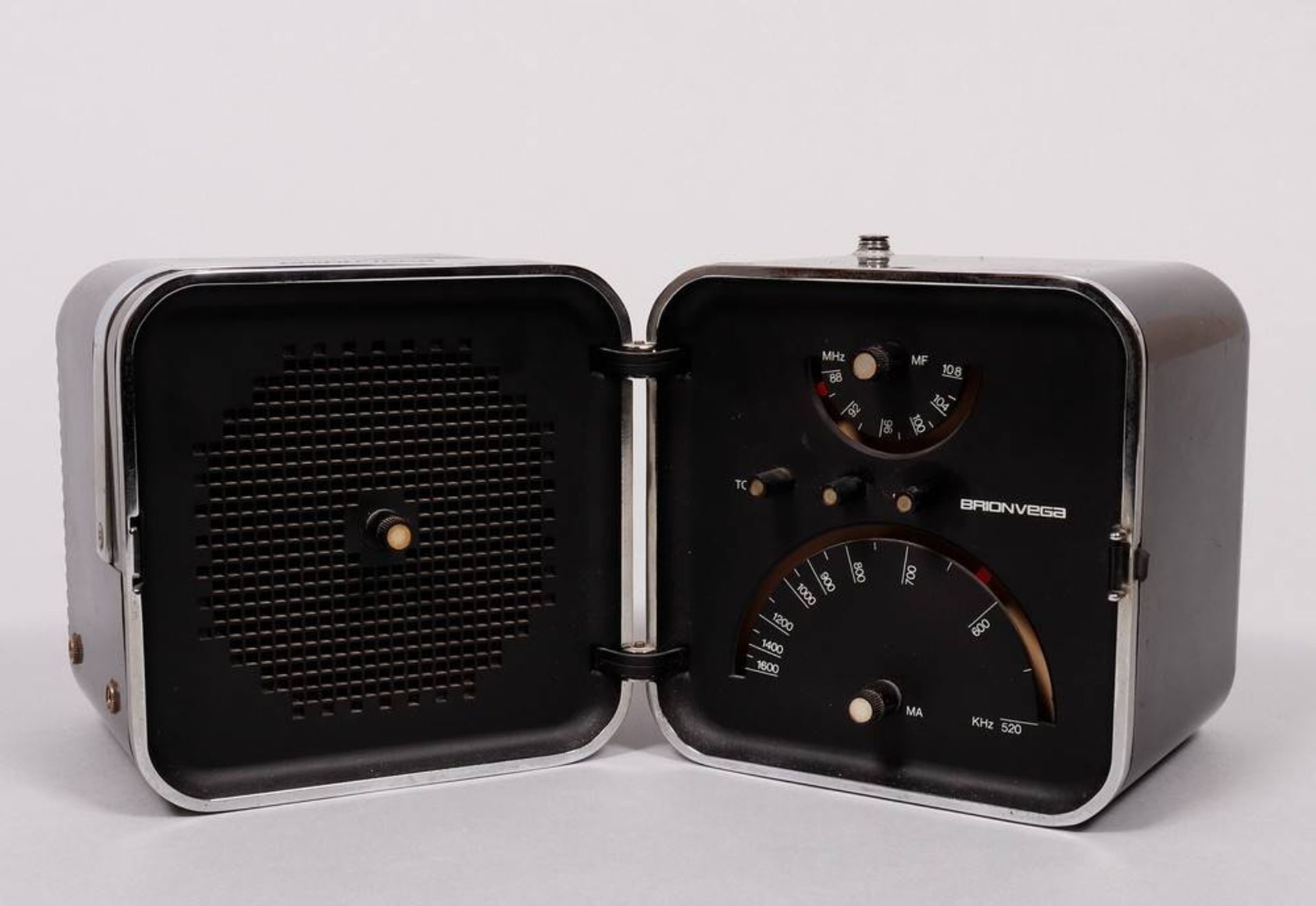 Kofferradio, Entwurf Marco Zanusso und Richard Sapper für Brionvega, um 1965/70