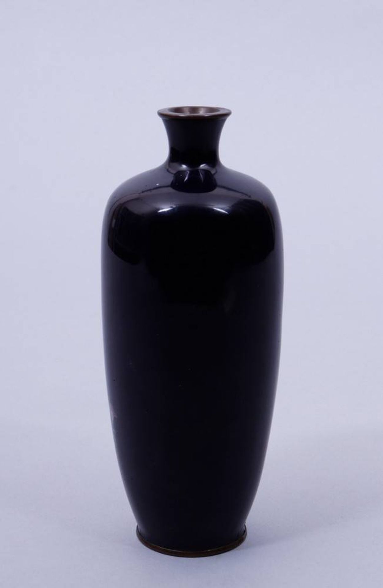 Kleine Cloisonné-Vase, Japan, um 1900 - Bild 2 aus 3