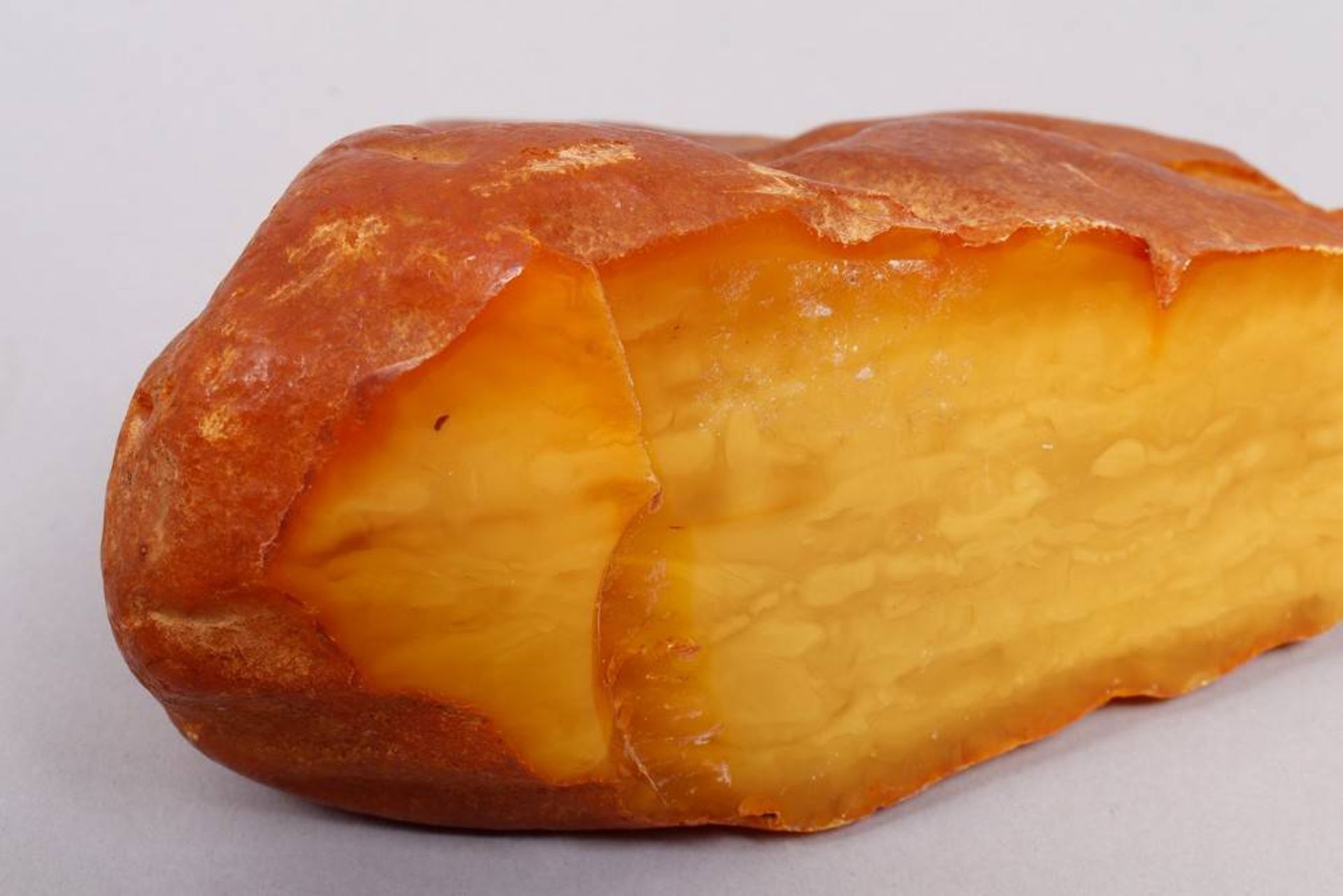 Raw amber, so-called butterscotch - Image 3 of 3