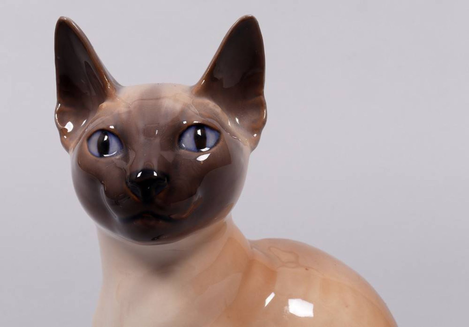 Siamese cat, design Theodor Madsen for Royal Copenhagen, Denmark, manufactured in 1951 - Image 2 of 4