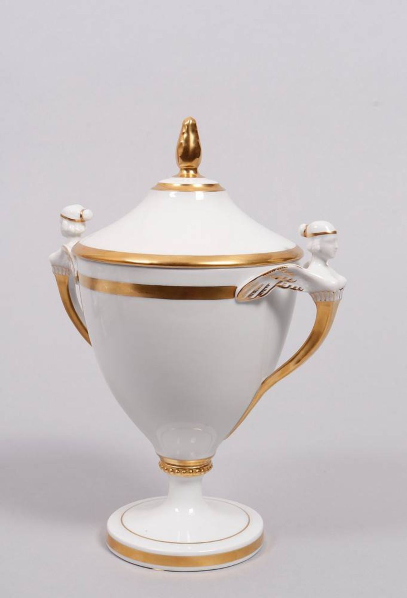 Lidded vase in the Empire style, Fürstenberg, model design ca. 1800, manufactured 2nd H. 20th C.