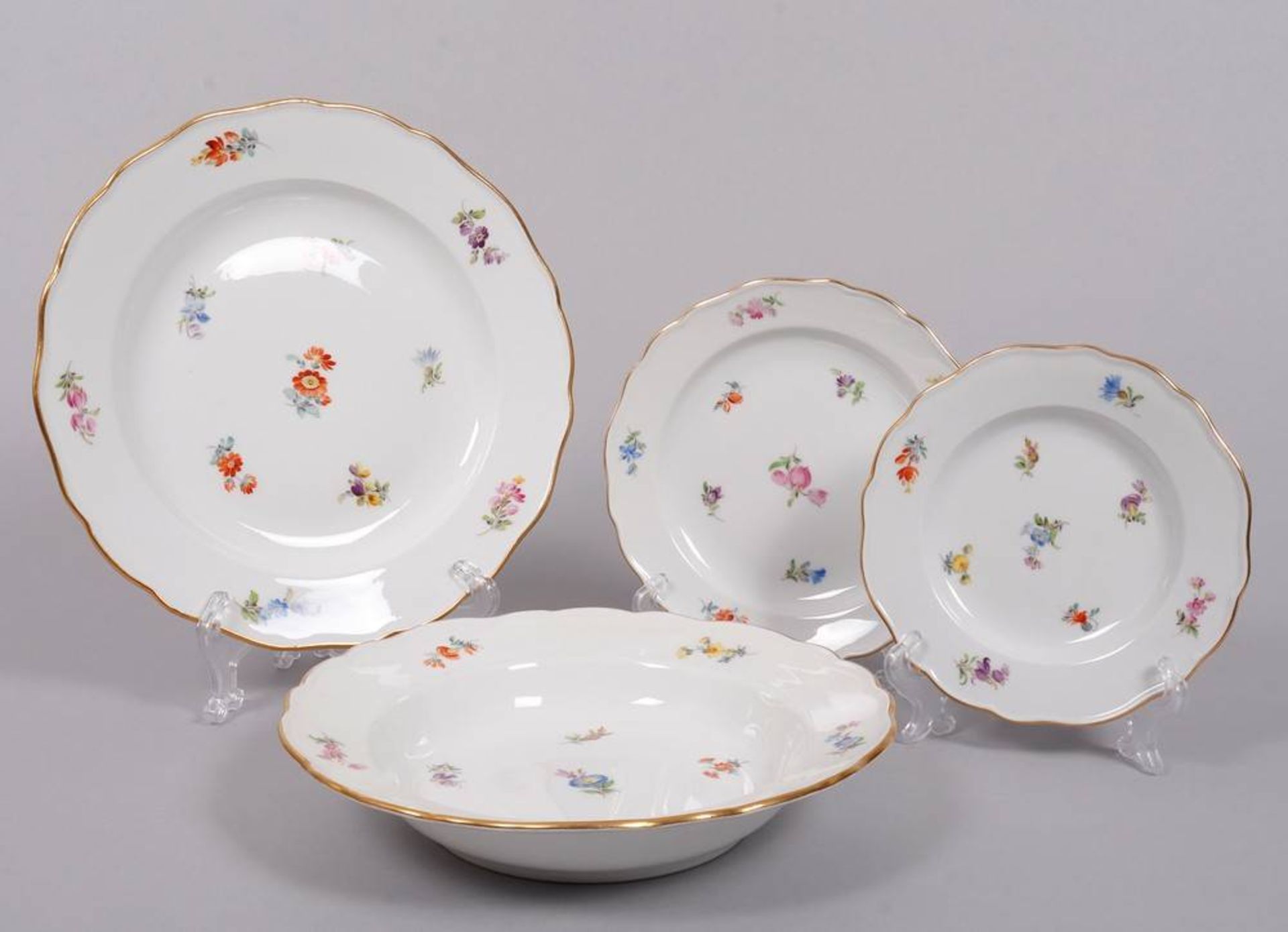 Dinner service, Meissen, "Streublümchen" decor, late 19th/20th C. - Image 6 of 8