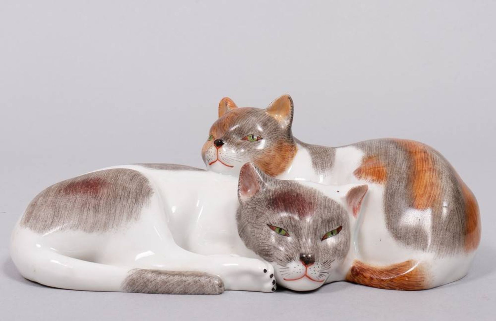 Group of cats, Porzellanmanufaktur Plaue, 20th C.