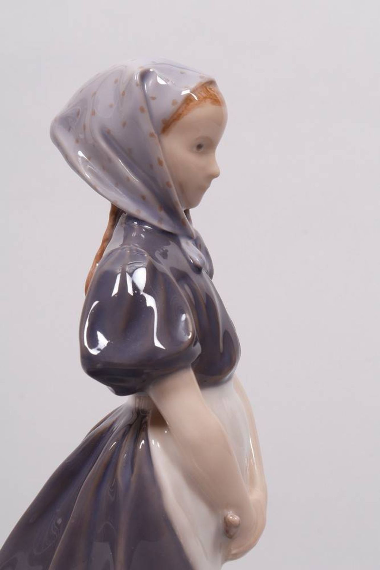 Goose maid, design by Christian Thomsen (1860-1921) for Royal Copenhagen, ca. 1930 - Image 3 of 6