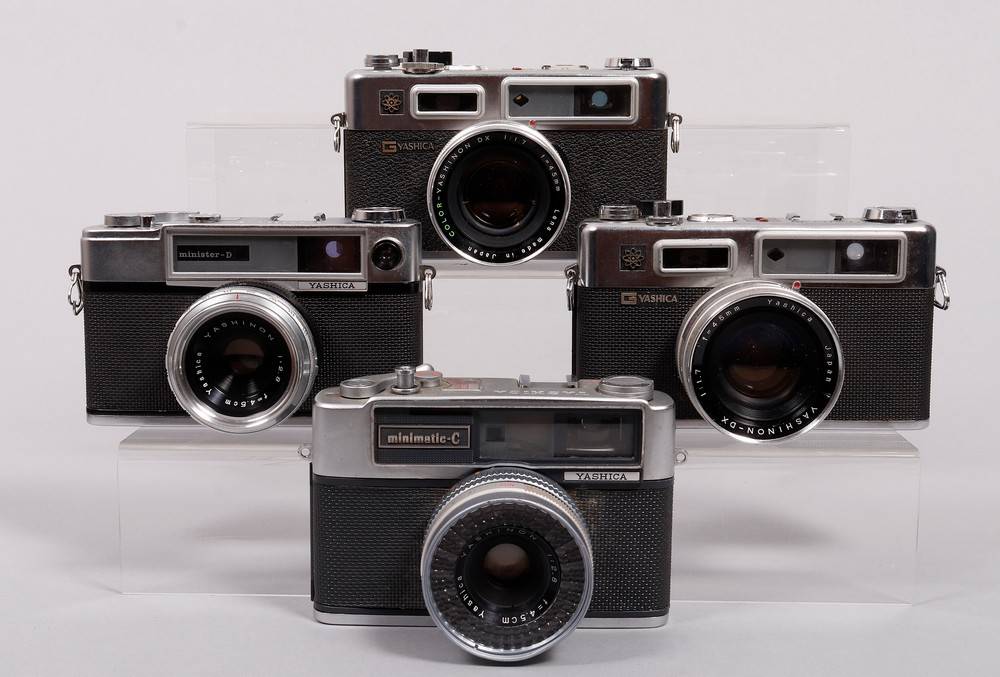 4 viewfinder cameras, Yashica, Japan, 1960s