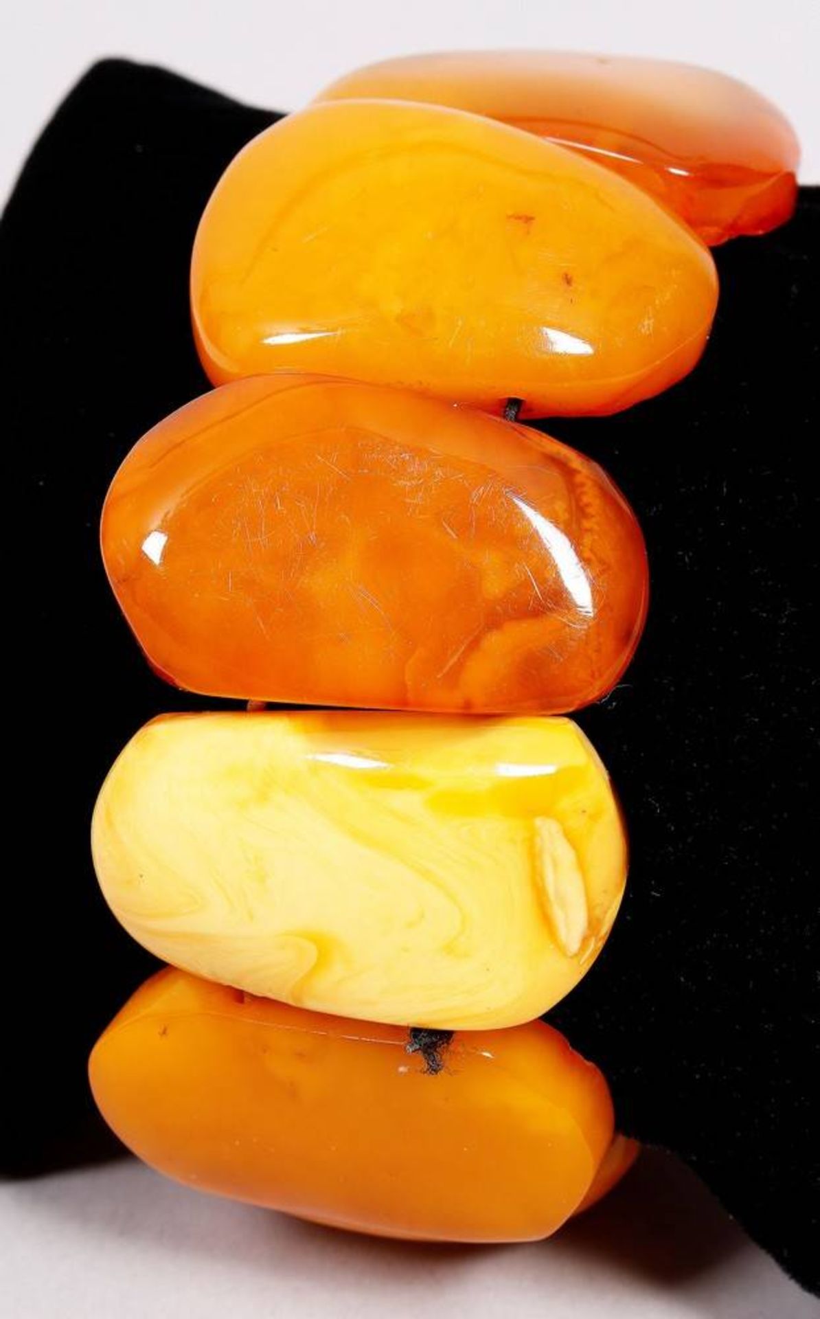 Koenigsberg, butterscotch amber bracelet - Image 2 of 2