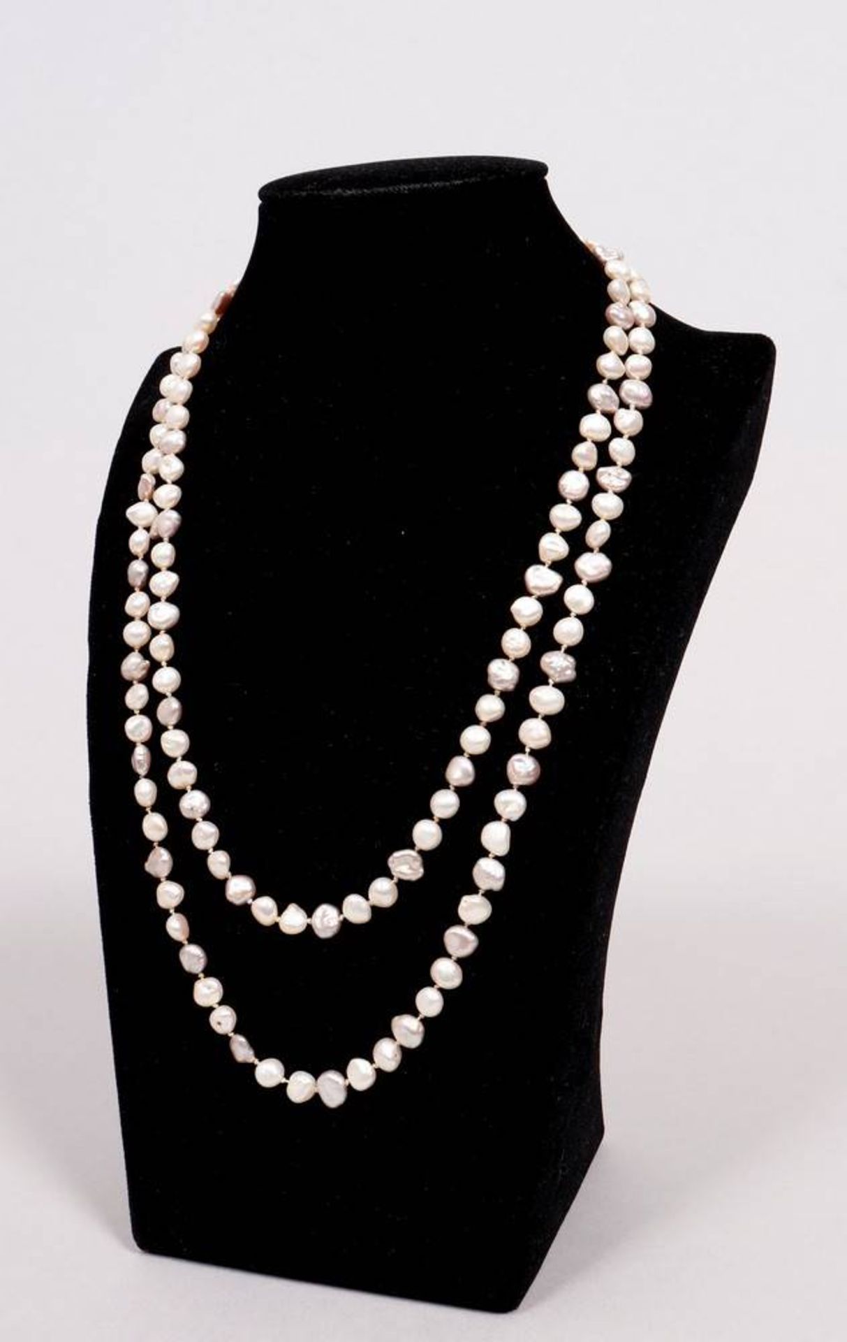 3 pearl necklaces - Image 5 of 8