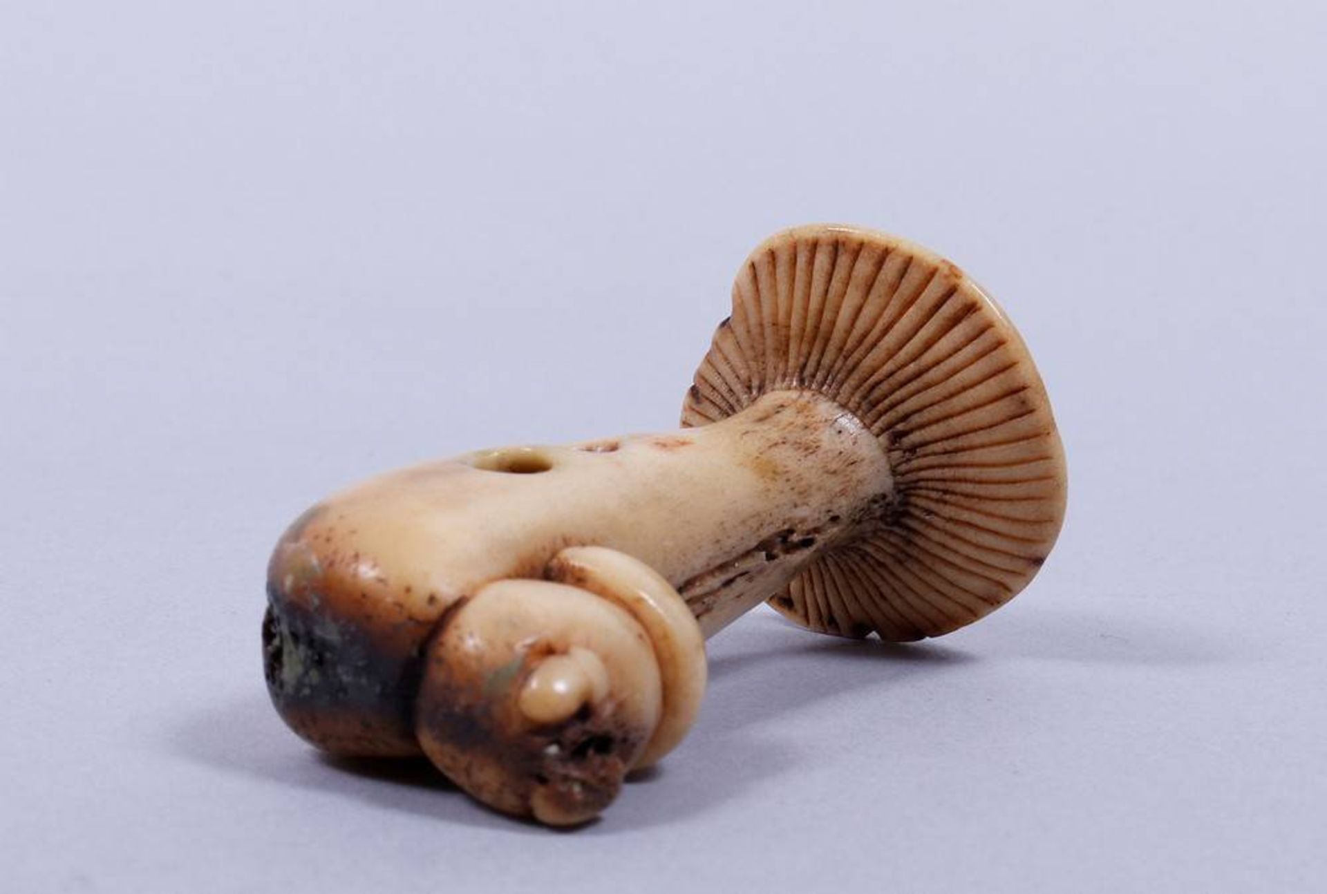 Netsuke, Japan, Edo period, stag horn - Image 3 of 3