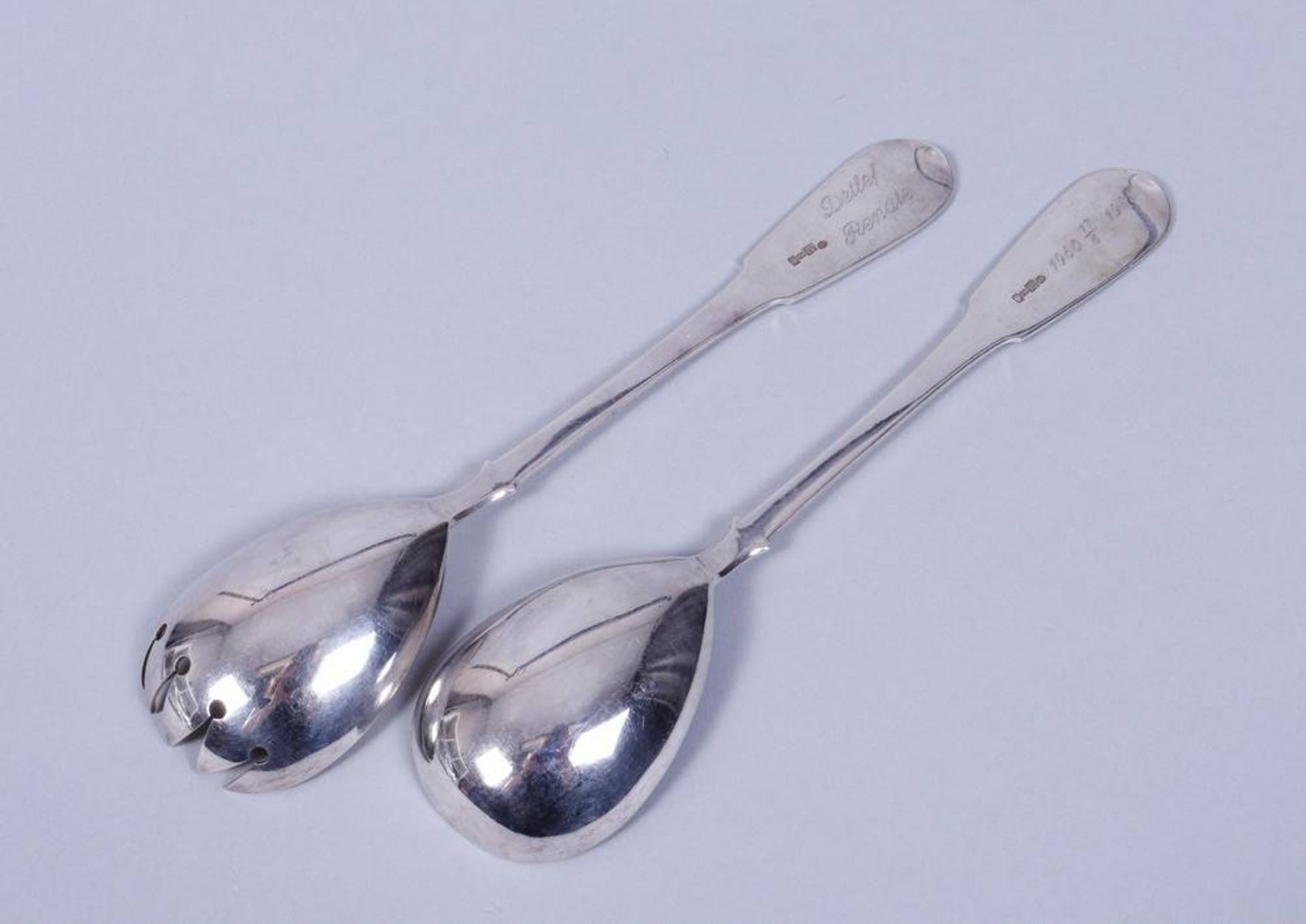 Pair of salad servers, partially gilt silver, 84 Zolotnik, Dmitry Alexandrivich Yegorov, Moscow, ca - Image 2 of 3