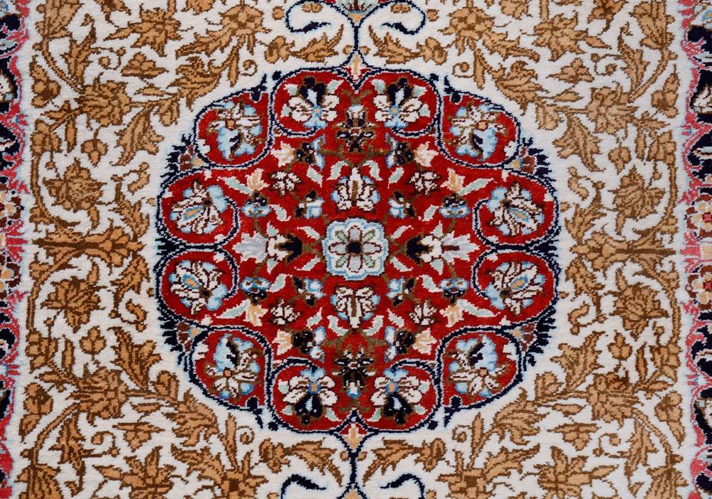 Small carpet, Qom, Persia - Image 2 of 3