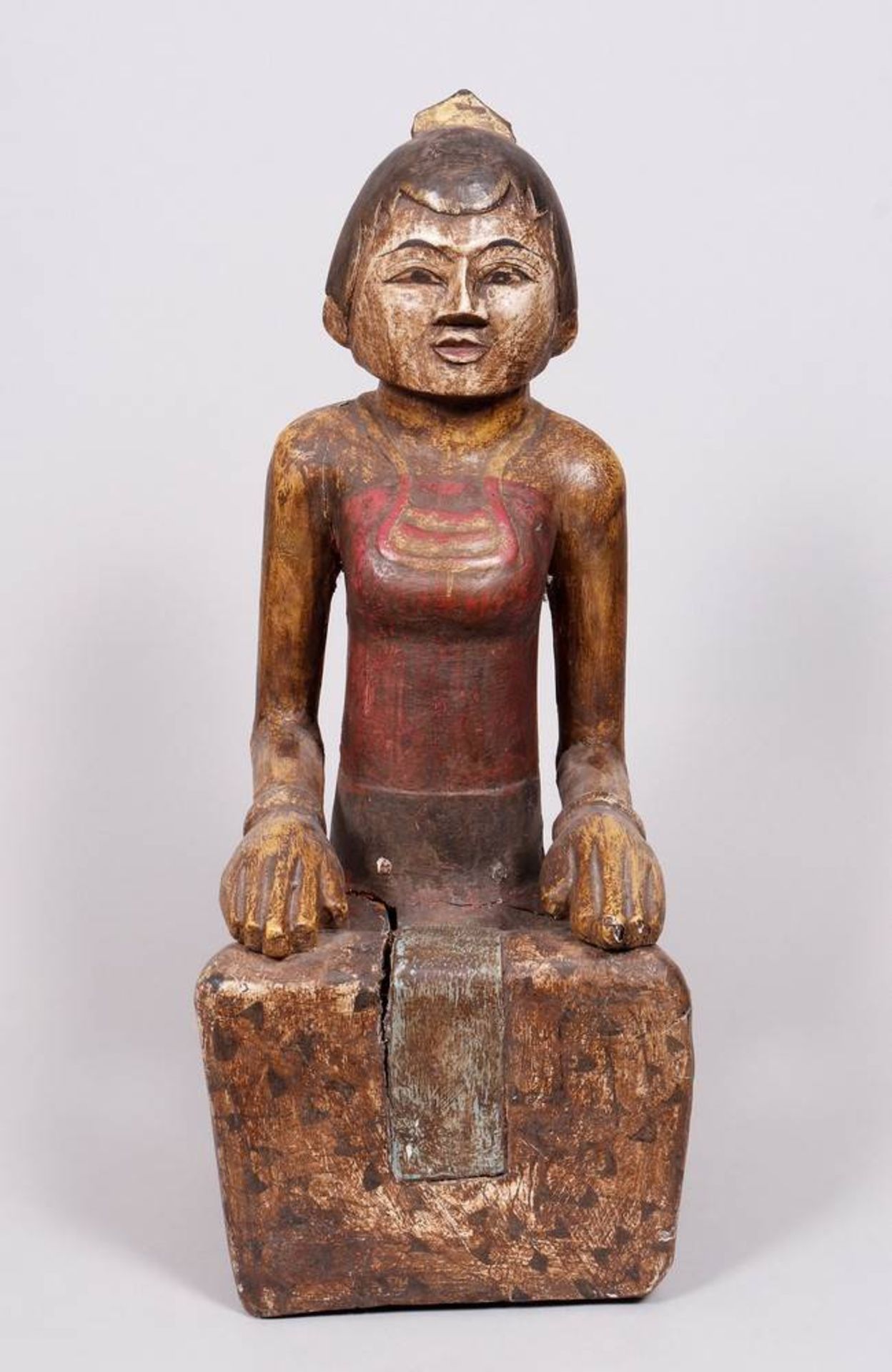 Pair of large carved figures, Southeast Asia, probably around 1900 - Image 7 of 12