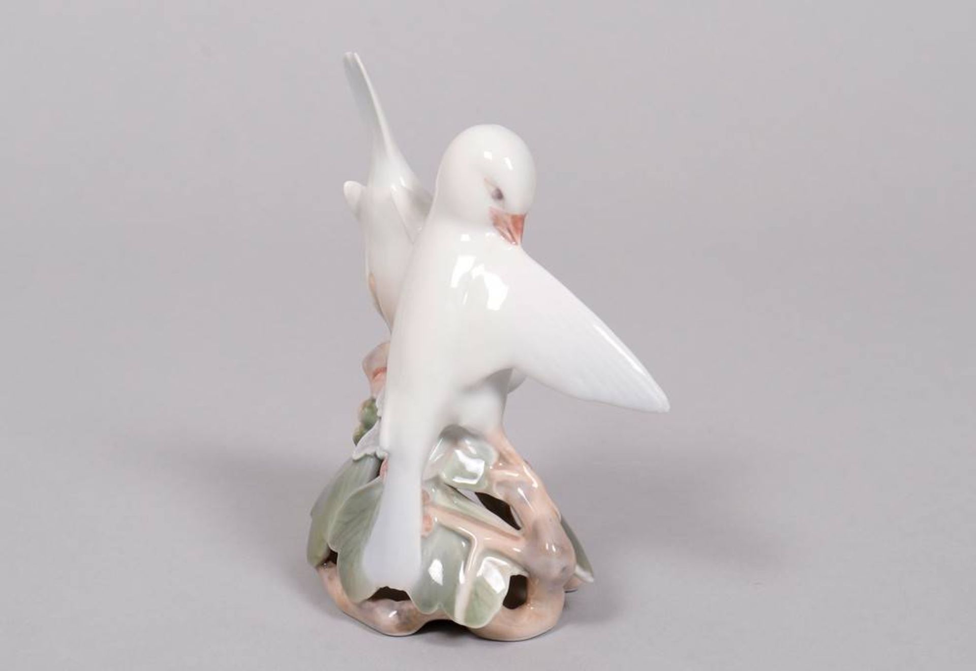 Pair of doves on a cherry blossom branch, design by Theodor Madsen in 1902 for Royal Copenhagen, De - Image 3 of 4