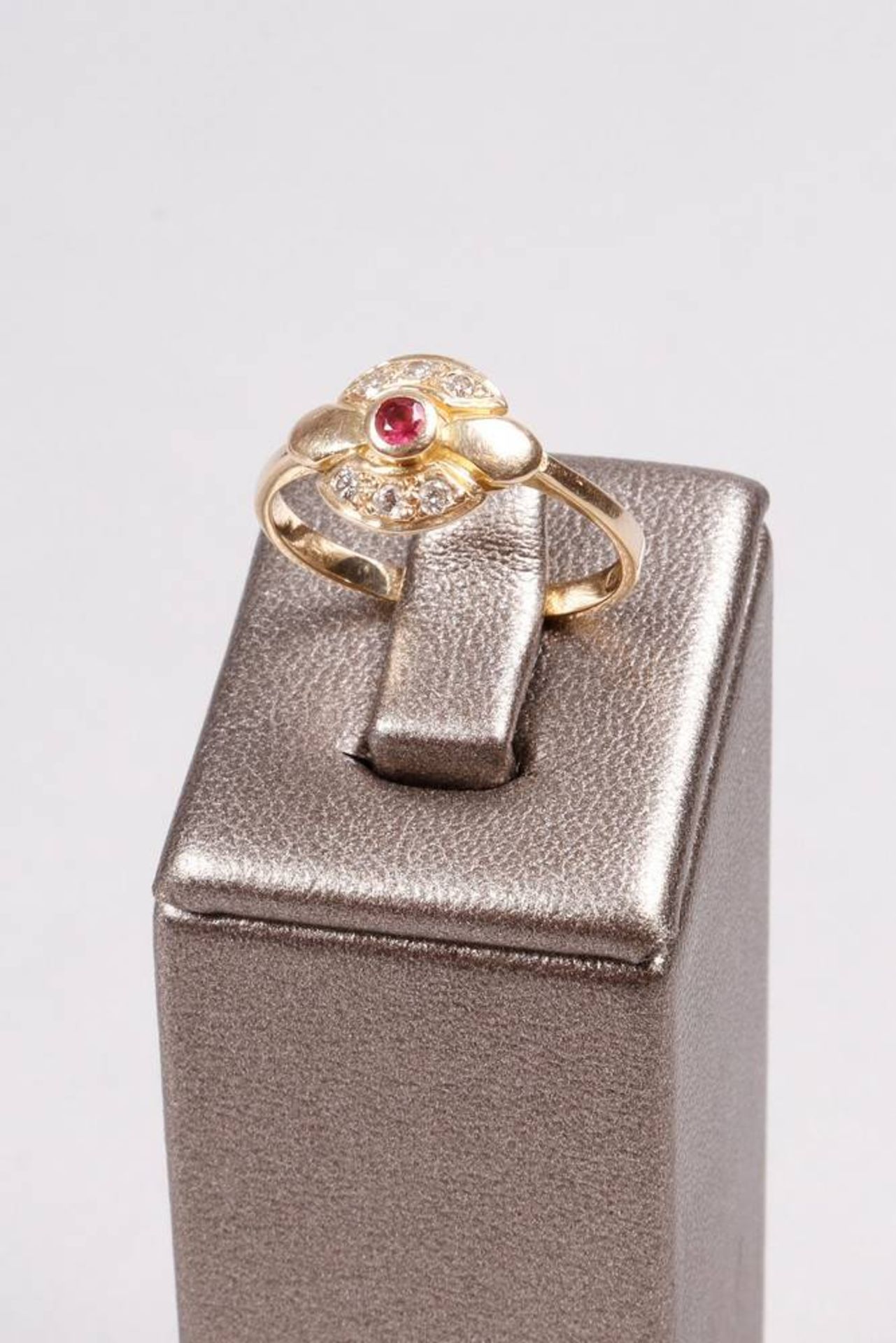 Art Deco ring, 585 yellow gold