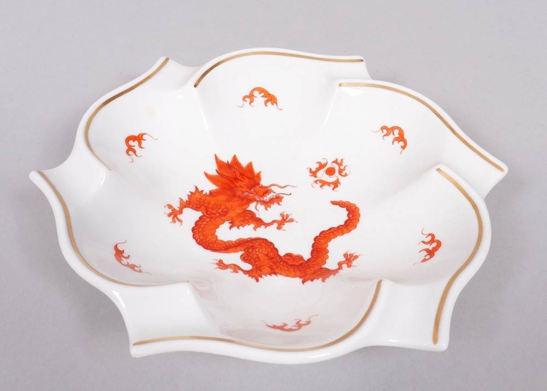 2 dishes, Meissen, mid-20th C., "Roter Drache" decor - Image 5 of 6