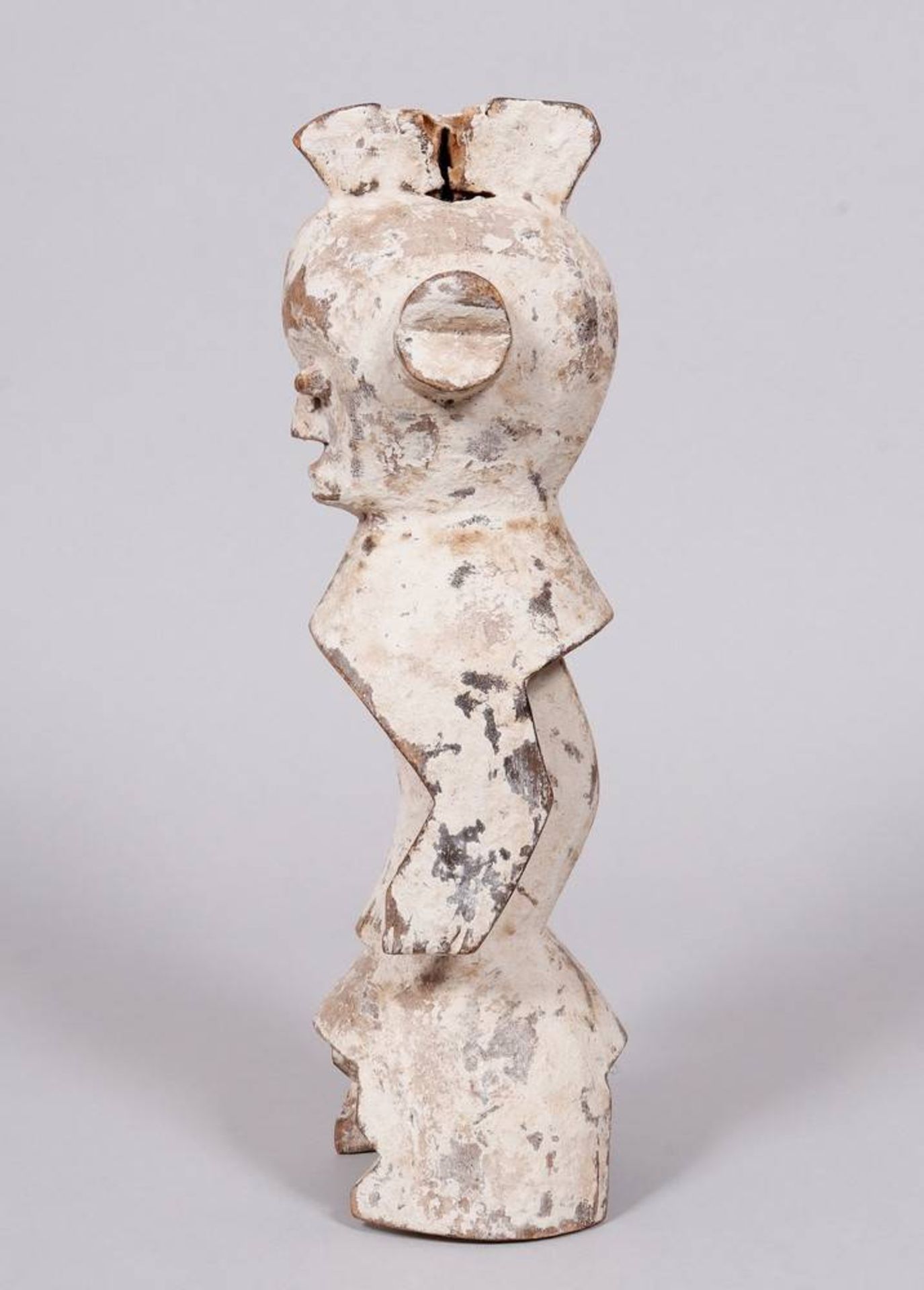 Carved figure, probably Mumuye, Nigeria  - Image 3 of 5