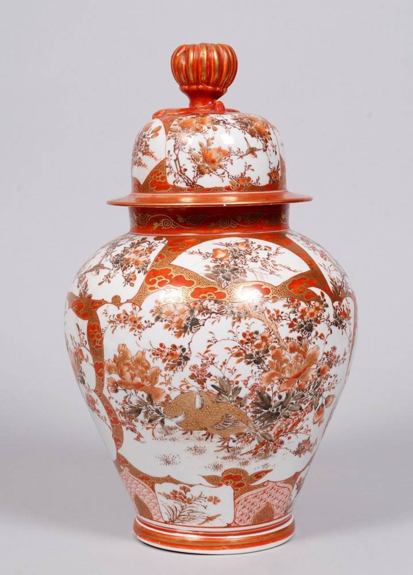 Kutani-vase with lid, Japan, Meiji period