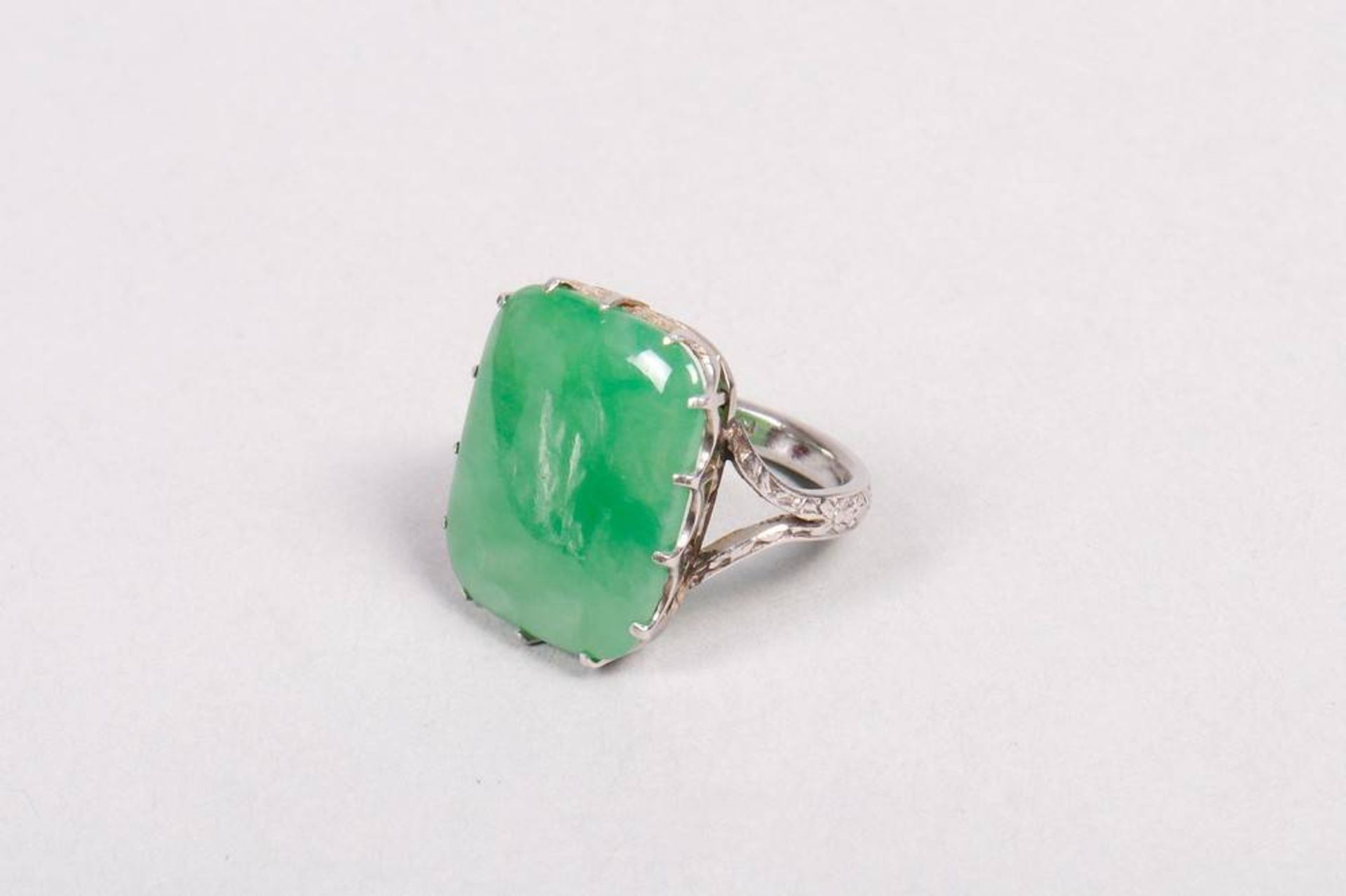 Art Deco, very fine jade ring - Image 2 of 5