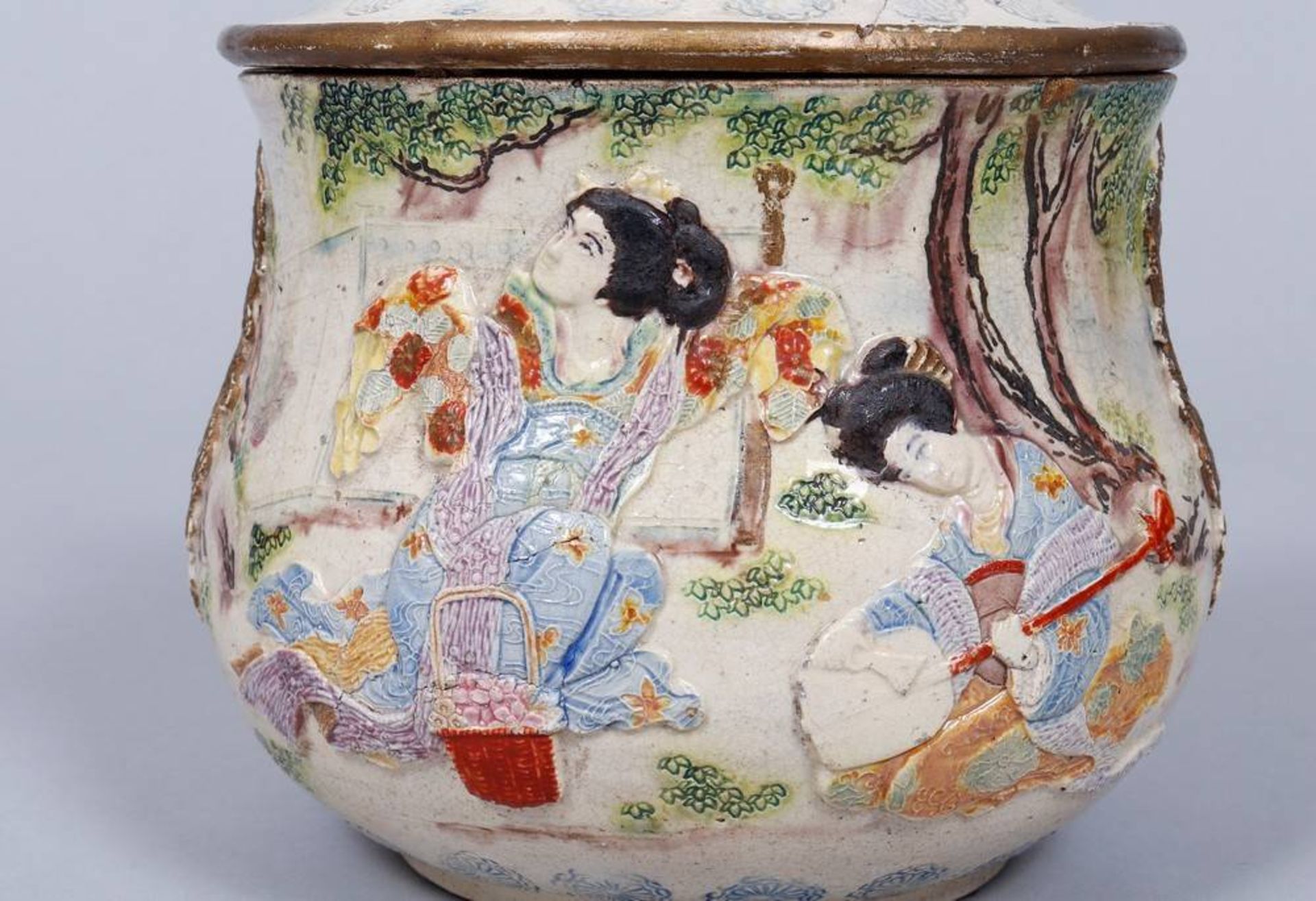 Lidded jar, probably Japan, Meiji period - Image 4 of 8