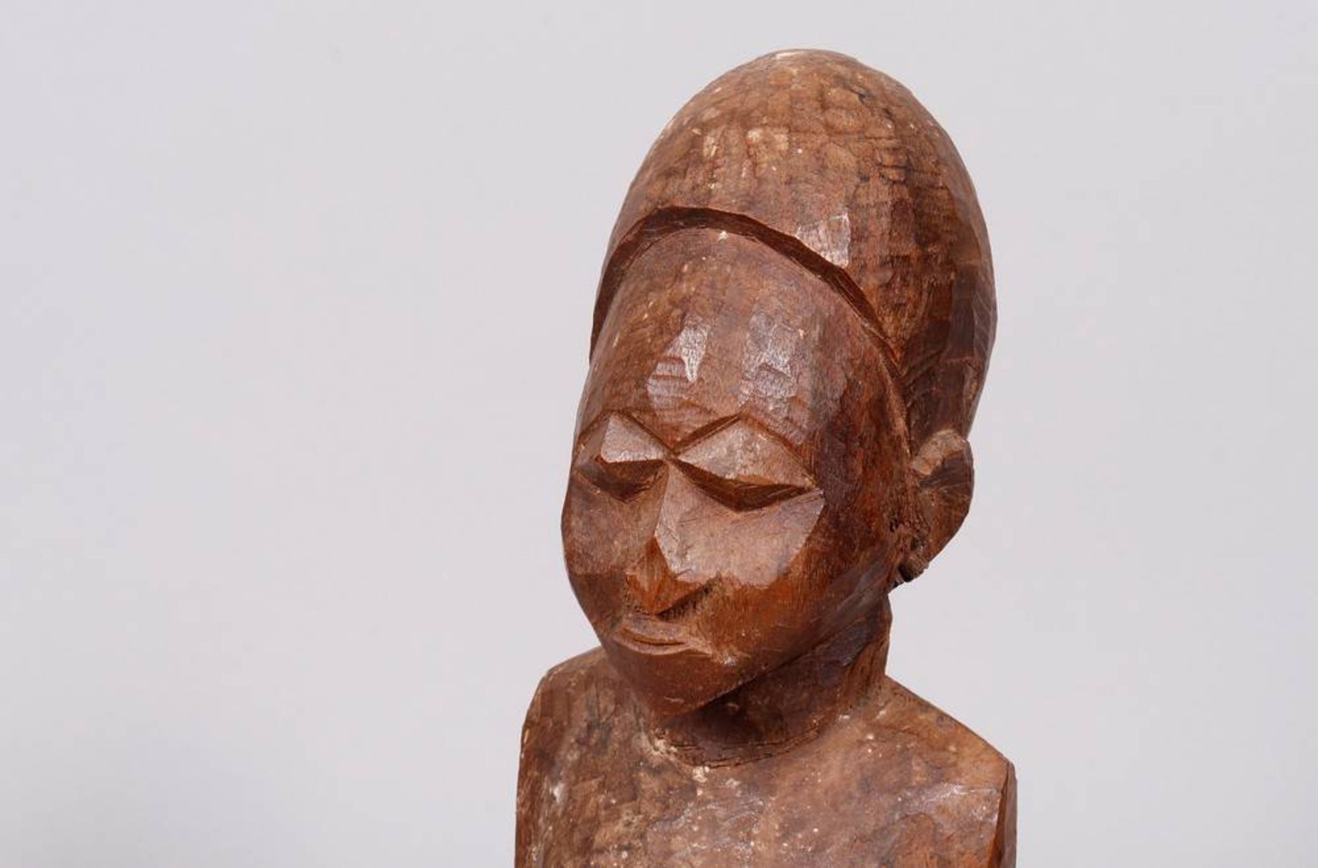 Carved figure, probably Luba, Congo - Image 6 of 6