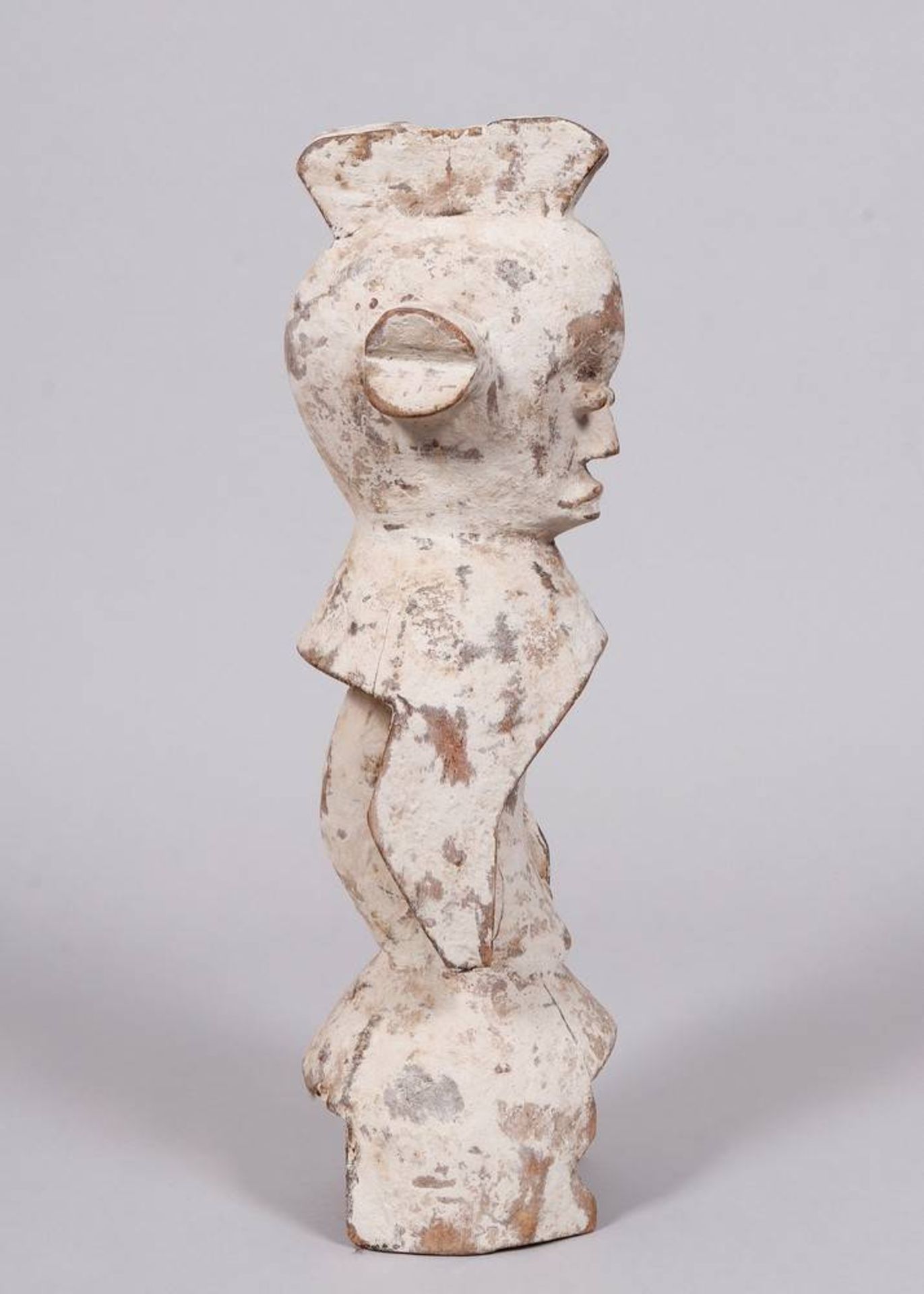 Carved figure, probably Mumuye, Nigeria  - Image 5 of 5
