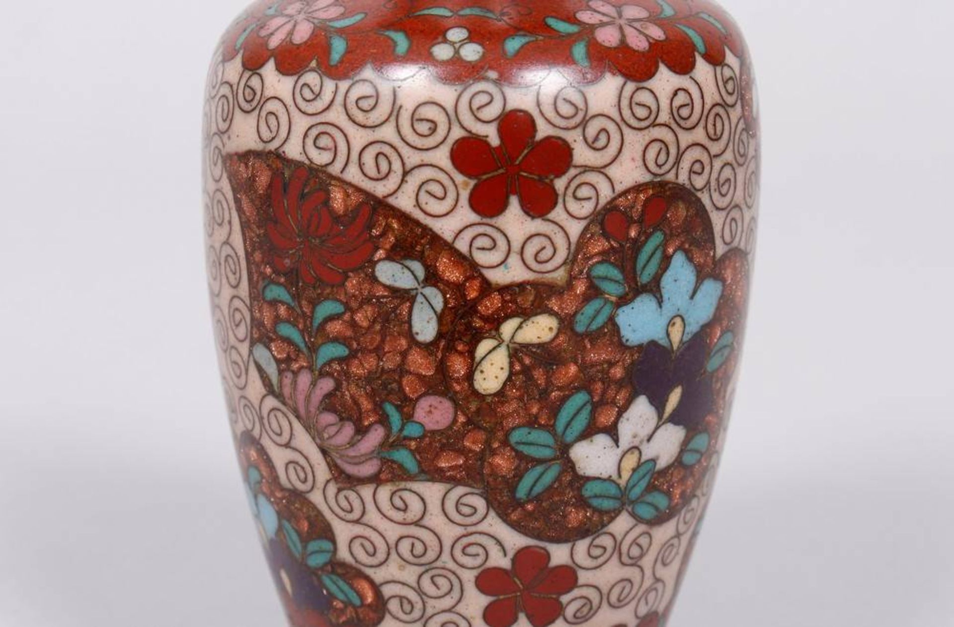 Small cloisonne vase, China, Qing period - Image 3 of 5