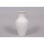 Vase, KPM-Berlin, Form "Chinesische Vase", Entwurf von Julius Wilhelm Mantel von 1860, Fertigung na