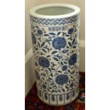 A blue & white Chinese stick stand.