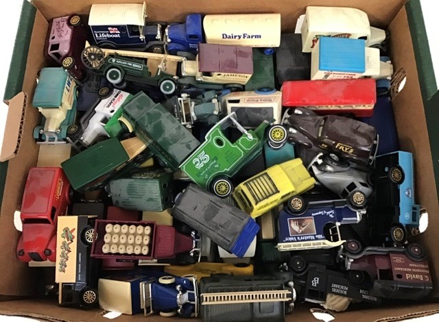 Collection of Corgi, Matchbox, unboxed mixed cars (Q)