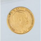 A half sovereign dated 1905, weight approx 3.9gms