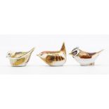 Three Royal Crown Derby gold stopper paperweights, two boxes of garden birds