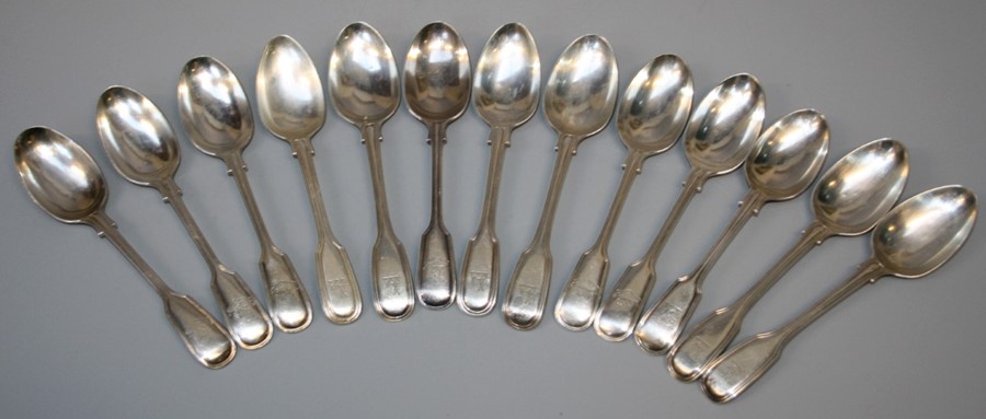 A composite part set of thirteen Victorian and later silver fiddle and thread teaspoons, each