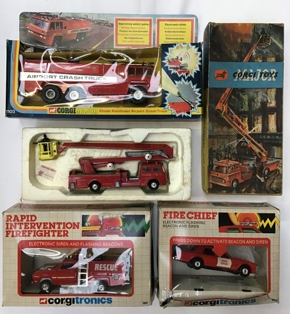 Corgi: A collection of assorted fire fighting vehicles to include 1103 Chubb Pathfinder Airport