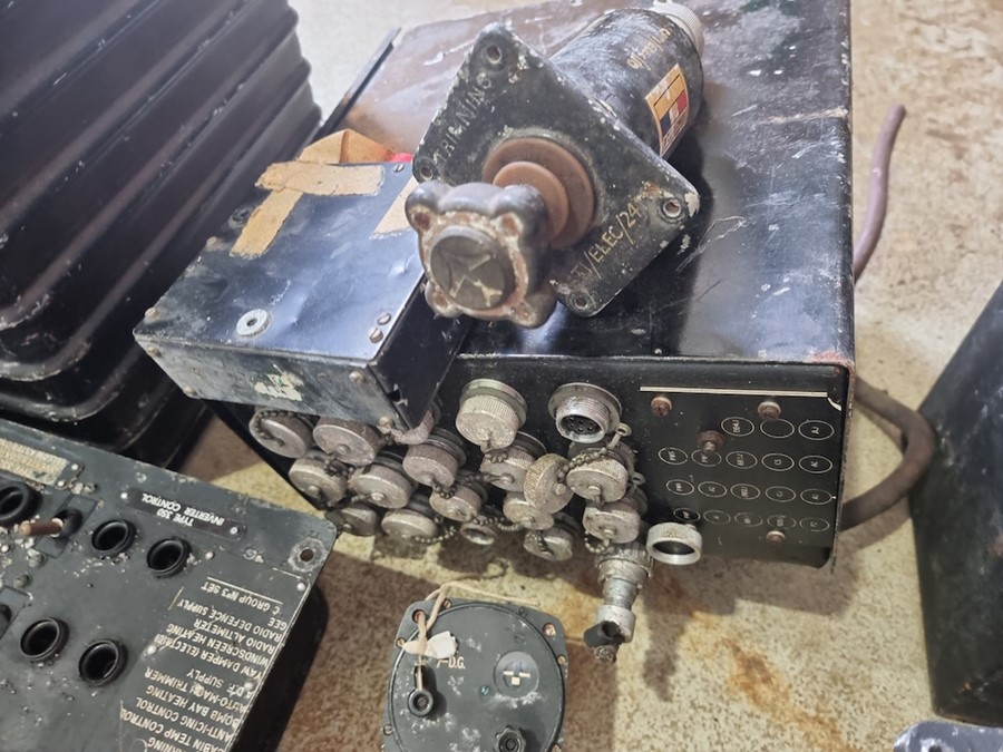 unit 585B, Electrical Test Equipment, Fuel Gun, Green Satin box - Image 9 of 9