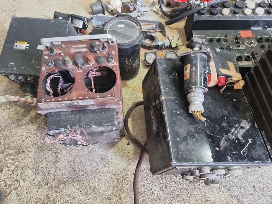 unit 585B, Electrical Test Equipment, Fuel Gun, Green Satin box - Image 4 of 9