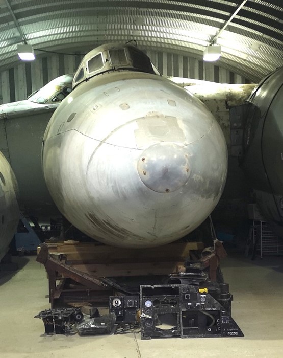 Vulcan XH560 cockpit and Associated Items. Vulcan was one of the first Vulcan B2’s to enter