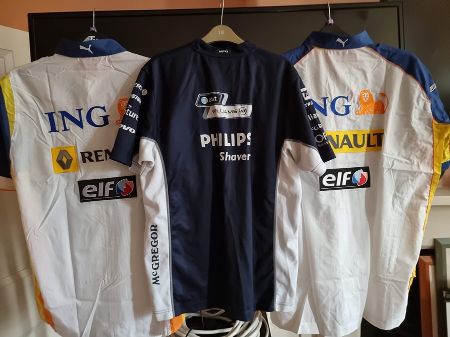 2 x Renault Team Crew shirts with a Williams top. XL  (e) - Image 2 of 2