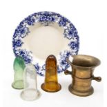 A brass mortar; three glass posy holders / liners; and a blue and white plate (5)