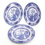 Six English Ironstone Pottery blue and white Old Willow pattern plates (6)