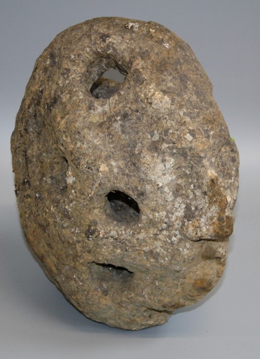 A quarried ironstone rock with machined cavities and sculptured facial features, 34 x 32 x 20cm - Bild 2 aus 2