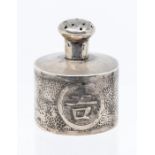 A Chinese export silver pounce pot or pepper pot, circular engraved mottled decoration and character
