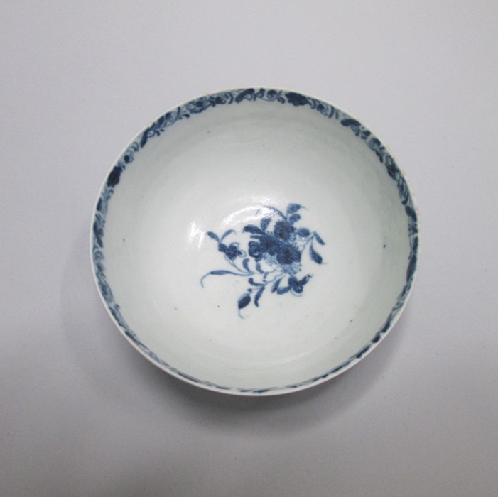A Worcester Blue and White Bowl painted with feather mould floral sprays Date circa 1758  workman’ - Image 3 of 4