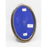 Silver modern oval picture frame, size approx 16.5cm x 24cm, Birmingham 1993, maker W I Broadway &