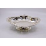 A Sheffield Silver quatrefoil pierced silver bowl,circa 1933, total gross  460g,