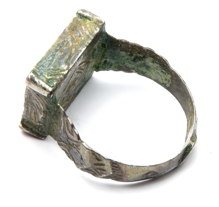 Post-Medieval Finger Ring.  Circa, 17th century AD. Silver, 4.4g. 20mm diameter (19mm internal) x - Image 4 of 5